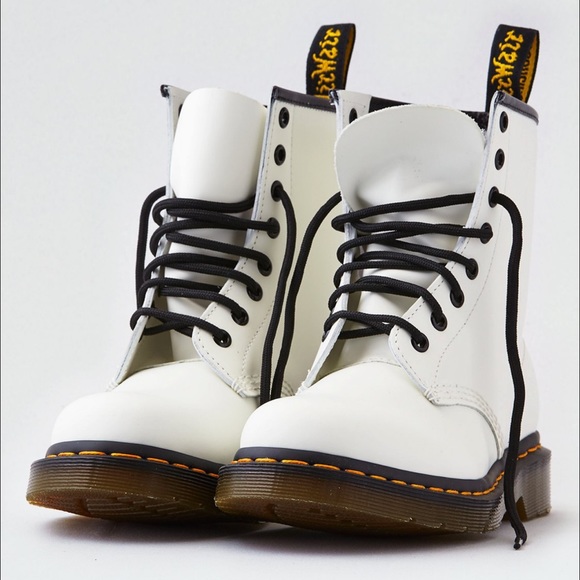 1460 COMBAT BOOT - WOMEN'S DR MARTENS - Picture 3 of 8